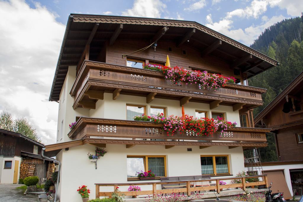 Apartamento Haus Martina Tux Exterior foto
